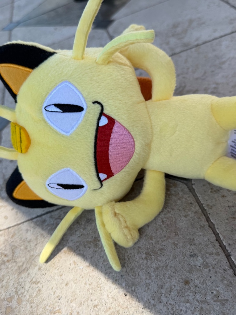 Pokemon Stuffed Toy- Meowth - Picture 2 of 8